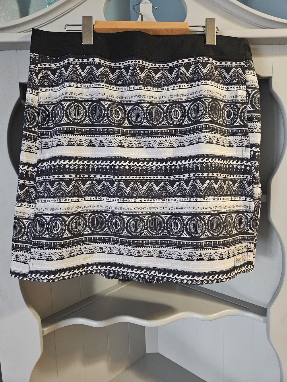 Ripskirt Hawaii Black and White Tribal Print Skirt